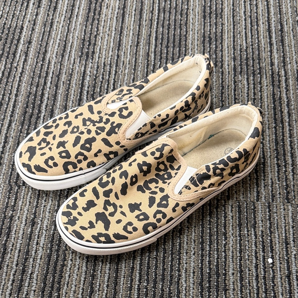 Leopard Print Slip-On Women's Shoes